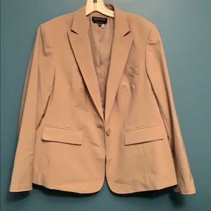 Jones New York Tan Suite